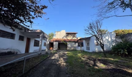 Casa com 3 dormitórios à venda, 294 m² por R$ 750.000 - Jardim Casa Branca - Suzano/SP