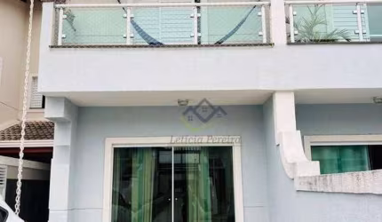 Sobrado com 3 dormitórios à venda, 128 m² por R$ 800.000 - Jardim Vitória - Suzano/SP