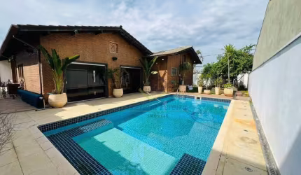 Casa com 3 dormitórios à venda, 278 m² por R$ 1.400.000 - Parque Santa Rosa - Suzano/SP