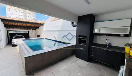 Sobrado com 5 dormitórios à venda, 250 m² por R$ 900.000,00 - Vila Lúcia - Poá/SP