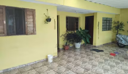 Casa com 3 dormitórios à venda, 183 m² por R$ 415.000,00 - Vila Adelino - Suzano/SP