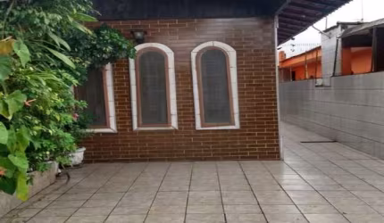 CASA A VENDA, 02 QUARTOS, 02 VAGAS,  MONGAGUÁ, SÃO PAULO