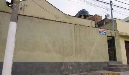 CASA PARA ALUGAR NO CANGAIBA COM 01 DORMITORIO