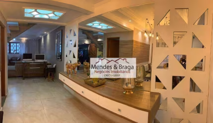 Sobrado com 3 dormitórios à venda, 180 m² por R$ 920.000,00 - Vila Augusta - Guarulhos/SP