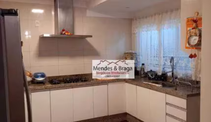 Sobrado com 3 dormitórios à venda por R$ 650.900 - Jardim Célia - Guarulhos/SP - Avalia Permuta por Apartamento