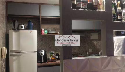 Apartamento com 2 dormitórios à venda, 45 m² por R$ 220.000,00 - Água Chata - Guarulhos/SP