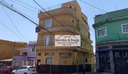 Prédio com 3 apartamentos e 4 kitnets à venda por R$ 1.070.000 - Vila Gustavo - São Paulo/SP