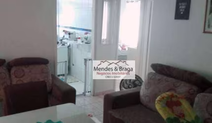 Apartamento aconchegante com 2 dormitórios e 1 vaga de garagem!!!