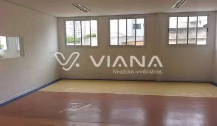 Prédio Comercial para Venda ou Locação no Bairro Cerâmica em São Caetano do Sul.
