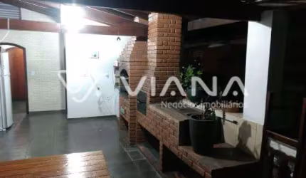 Casa à venda com 3 dormitórios no Bairro Vila Eldízia em Santo André