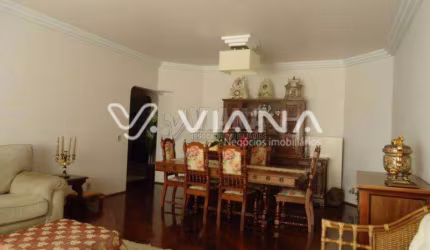 Apartamento à Venda com 3 dormitórios, cozinha planejada no Bairro Centro, ,em Santo André !