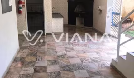 Sobrado Comercial para Alugar com 6 Dormitórios no Bairro Jardim em Santo André.