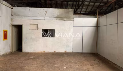 Oportunidade Única! Locação de Galpão de 300m² no Bairro Cerâmica em São Caetano do Sul