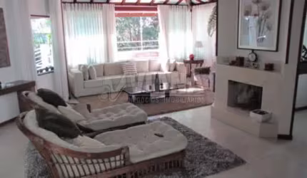 Casa de Luxo com 4 Suítes em Condomínio á Venda em Cajamar em São Paulo
