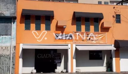 Casa Comercial à Venda no Bairro Sítio Pinheirinho em São Paulo