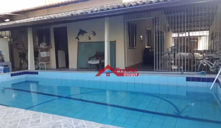 Casa com 3 dormitórios à venda, 300 m² por R$ 740.000,00 - Itaipu - Niterói/RJ