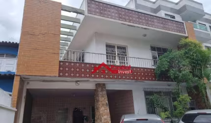 Casa com 3 dormitórios à venda, 339 m² por R$ 700.000,00 - Brasilândia - São Gonçalo/RJ