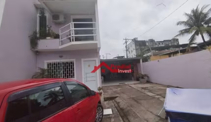 Casa com 2 dormitórios à venda, 426 m² por R$ 350.000,00 - Trindade - São Gonçalo/RJ