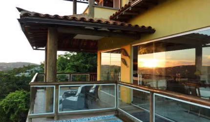 CASA A VENDA NO VILLAGE DA FERRADURA