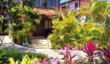 CASA A VENDA NO GERIBÁ