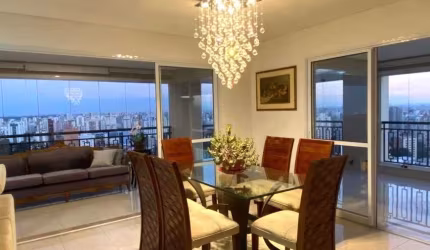 Cobertura com 320m2, 5 quartos, 5 súites, 4 vagas e piscina na varanda no Bairro da Vila Mariana