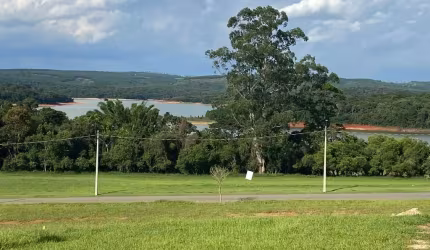 Terreno em condomínio fechado à venda na Estrada Vicinal da Represa de Itupararanga S/n, 01, Condominio Le Portier Nautic Residence, Piedade por R$ 790.000