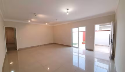 Casa em condomínio fechado com 3 quartos à venda na Lucas Nogueira Garcês, 1, Jardim Garret, Araçoiaba da Serra por R$ 998.000