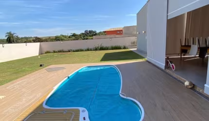 Casa em condomínio fechado com 3 quartos à venda na Av. Francisco de Assis Chateaubriand,, 1000, Condomínio Village Ipanema, Araçoiaba da Serra por R$ 2.150.000