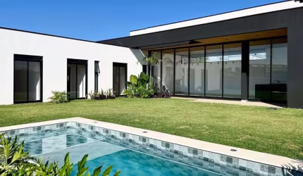 Casa em condomínio fechado com 3 quartos à venda na Av. Francisco de Assis Chateaubriand,, 1000, Condomínio Village Ipanema, Araçoiaba da Serra por R$ 2.350.000