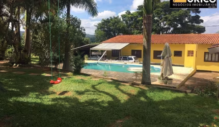 Chácara à venda no bairro Caixa DÁgua em Vinhedo SP