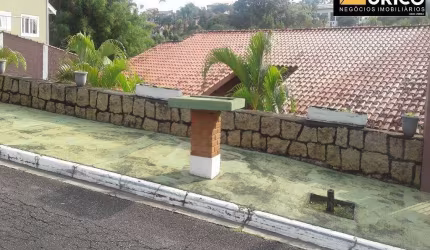 Casa à venda no Condomínio Estância Marambaia em Vinhedo/SP