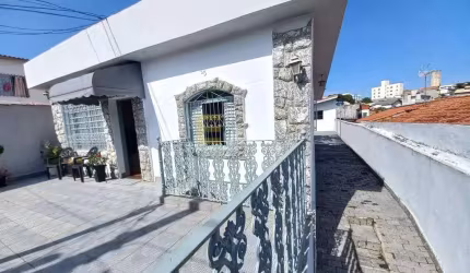 Casa com 02 edículas à venda no Jardim do Lago Jundiaí - São Paulo
