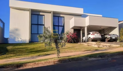 Casa em condomínio à venda no Portal dos Lagos em Boituva/SP