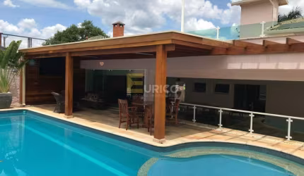 Casa à venda no Condomínio Vista Alegre - Sede em Vinhedo/SP