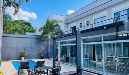 Casa à venda no Condomínio Residencial Querência em Valinhos/SP