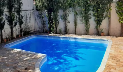 Casa em condomínio à venda no Condomínio Residencial Oruam em Valinhos/SP