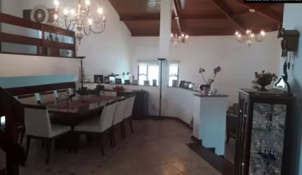 Casa à venda no Condomínio Vale do Itamaracá em Valinhos/SP