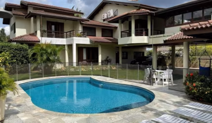 Casa à venda no Condomínio Residencial Monte Carlo em Valinhos/SP