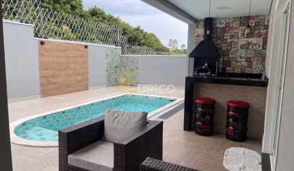 Casa em condomínio à venda no Condomínio Portal do Jequitibá em Valinhos/SP