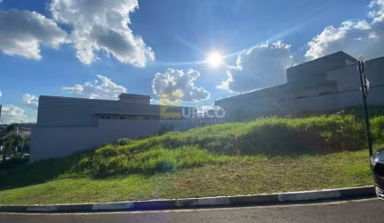 Terreno em Condomínio à venda no Condomínio Bosque dos Cambarás em Valinhos/SP