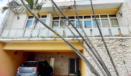Casa à venda no VILA EMBARÉ em Valinhos/SP