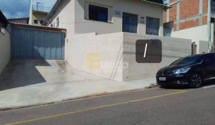 Casa à venda no Centro em Vinhedo/SP