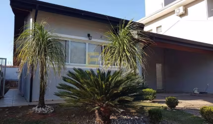 Casa em condomínio à venda no Condomínio Fiorela em Valinhos/SP