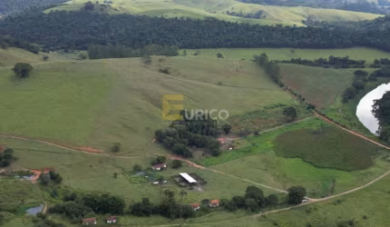 Sítio à venda no Cachoeira do Carmo em Botelhos/MG
