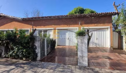 Casa à venda no Centro em Vinhedo/SP