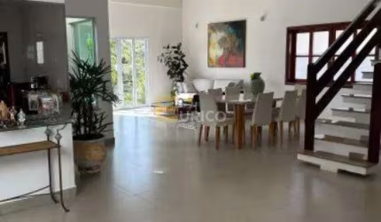 Excelente Casa a Venda no Condomínio Villagio Capriccio em Louveira SP.