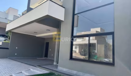 Casa à venda no Condomínio Residencial Vivenda das Pitangueiras em Valinhos/SP