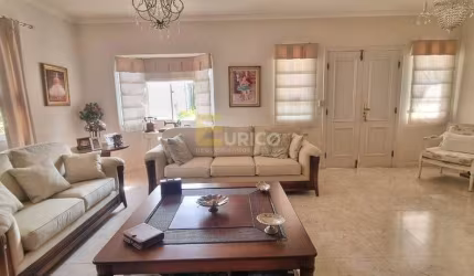 Casa a venda com 3 suítes, espaço gourmet, piscina e edícula no Condomínio Alpes em Vinhedo interior de São Paulo.