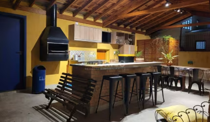 Casa a venda no Bairro São Luis em Valinhos