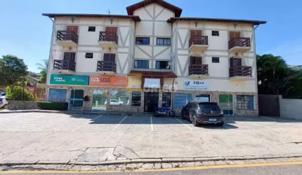 Apartamento amplo a venda com duas vagas cobertas
